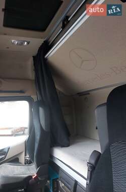 Тягач Mercedes-Benz Actros 2019 в 
