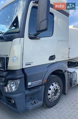 Бензовоз Mercedes-Benz Actros 2013 в 