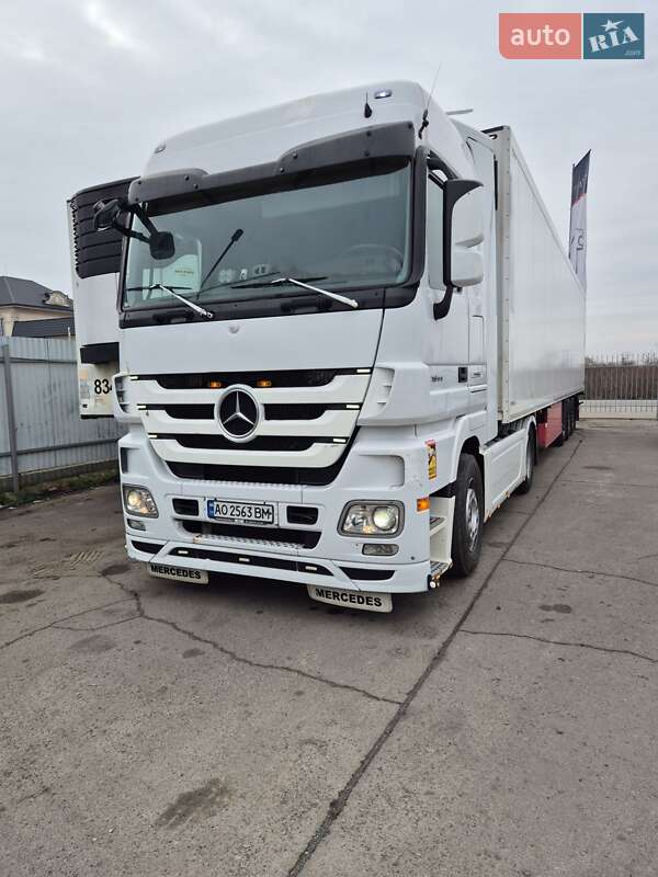Тягач Mercedes-Benz Actros 2013 в Мукачевому