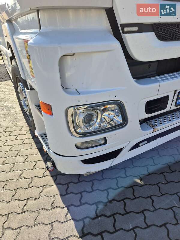 Тягач Mercedes-Benz Actros 2013 в Мукачевому