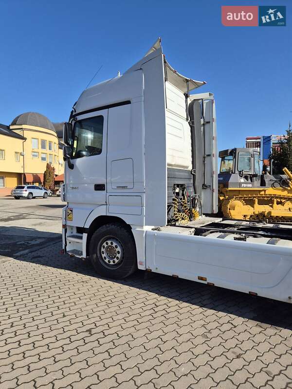 Тягач Mercedes-Benz Actros 2013 в Мукачевому