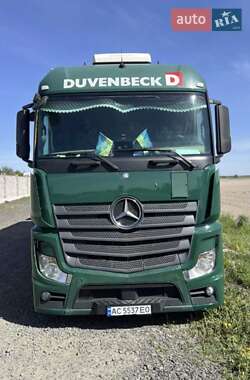 Грузовой фургон Mercedes-Benz Actros 2016 в 