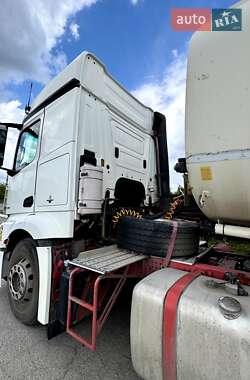Бензовоз Mercedes-Benz Actros 2014 в 