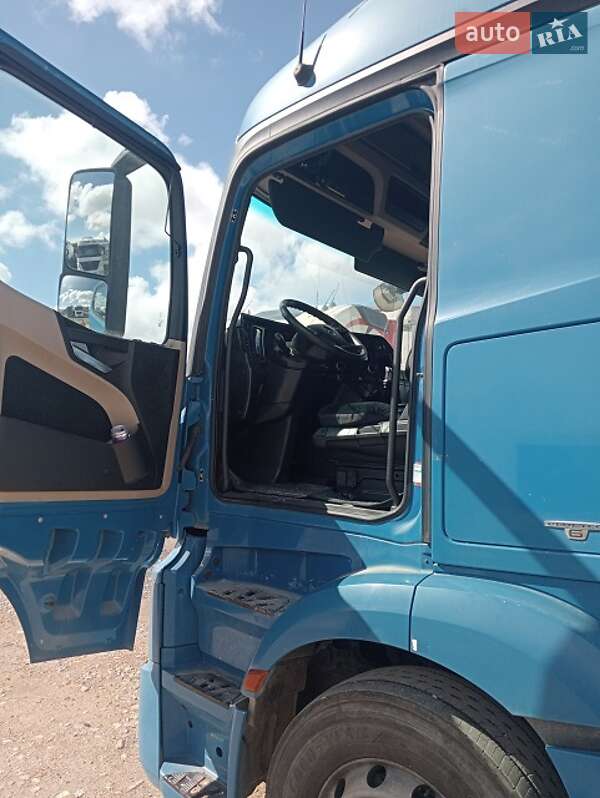 Тягач Mercedes-Benz Actros 2016 в Одесі