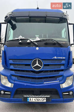 Тягач Mercedes-Benz Actros 2013 в Києві