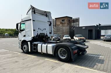 Тягач Mercedes-Benz Actros 2015 в 