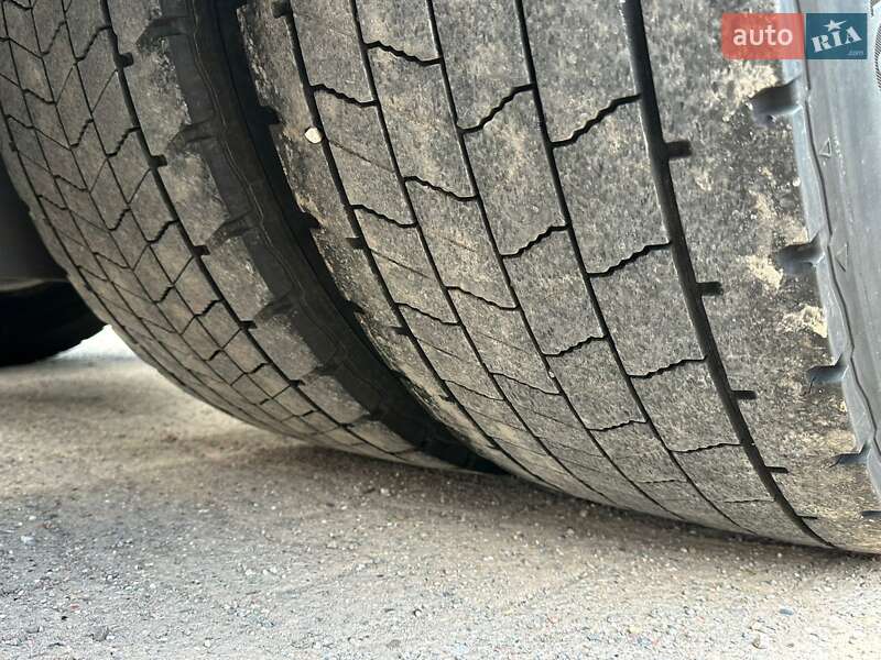 Контейнеровоз Mercedes-Benz Actros 2021 в Черновцах