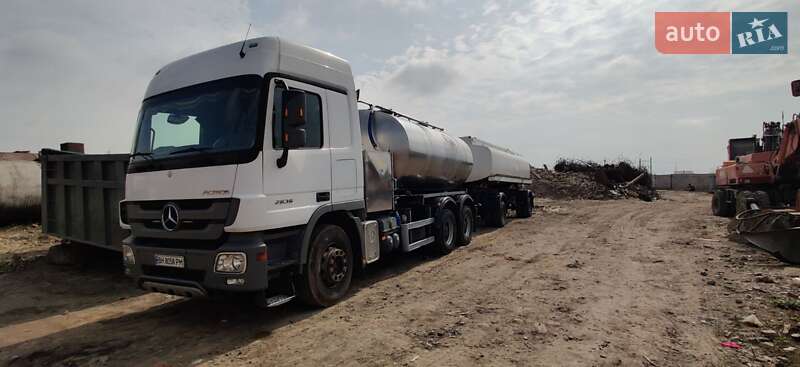 Цистерна Mercedes-Benz Actros 2013 в Одессе