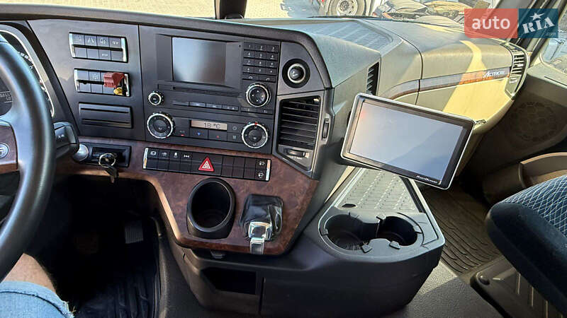 Бензовоз Mercedes-Benz Actros 2013 в Виннице