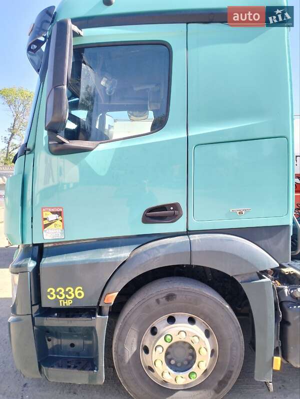 Тягач Mercedes-Benz Actros 2013 в Днепре