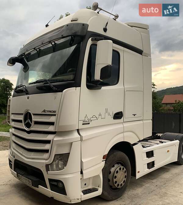 Mercedes-Benz Actros 2011