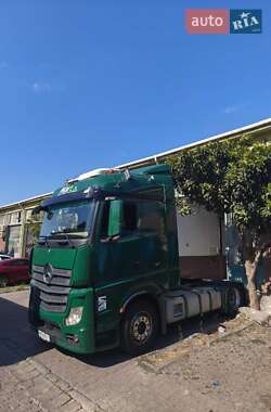 Грузовой фургон Mercedes-Benz Actros 2013 в Киеве