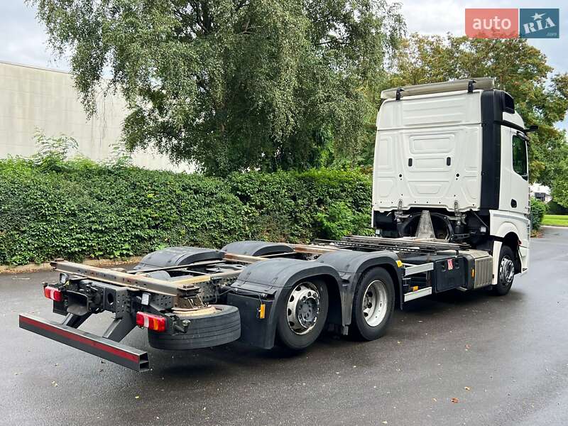 Контейнеровоз Mercedes-Benz Actros 2021 в Чернівцях