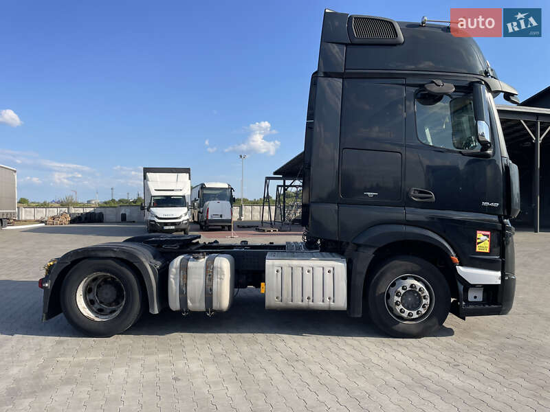 Тягач Mercedes-Benz Actros 2016 в Луцке