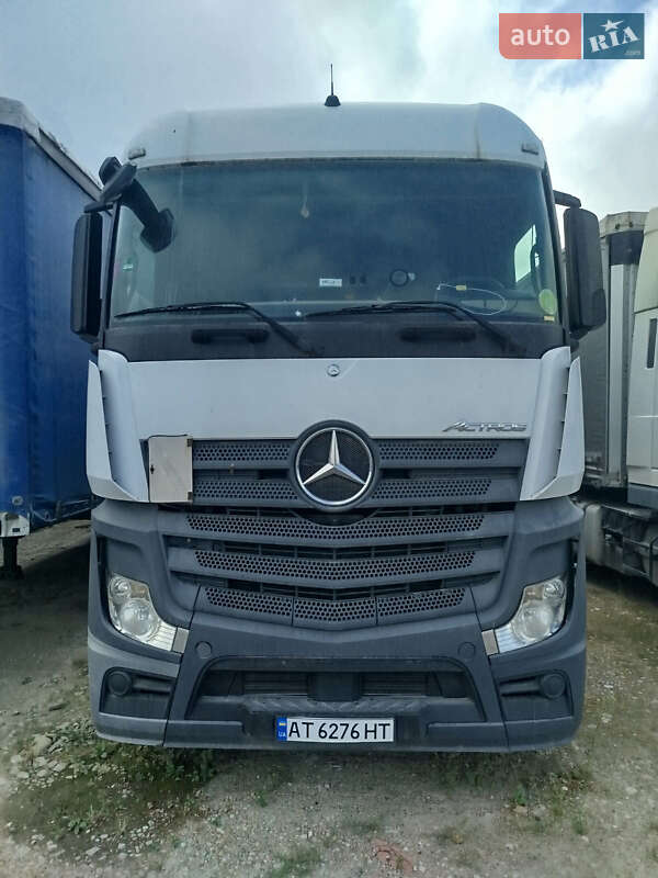 Тягач Mercedes-Benz Actros 2015 в Ивано-Франковске