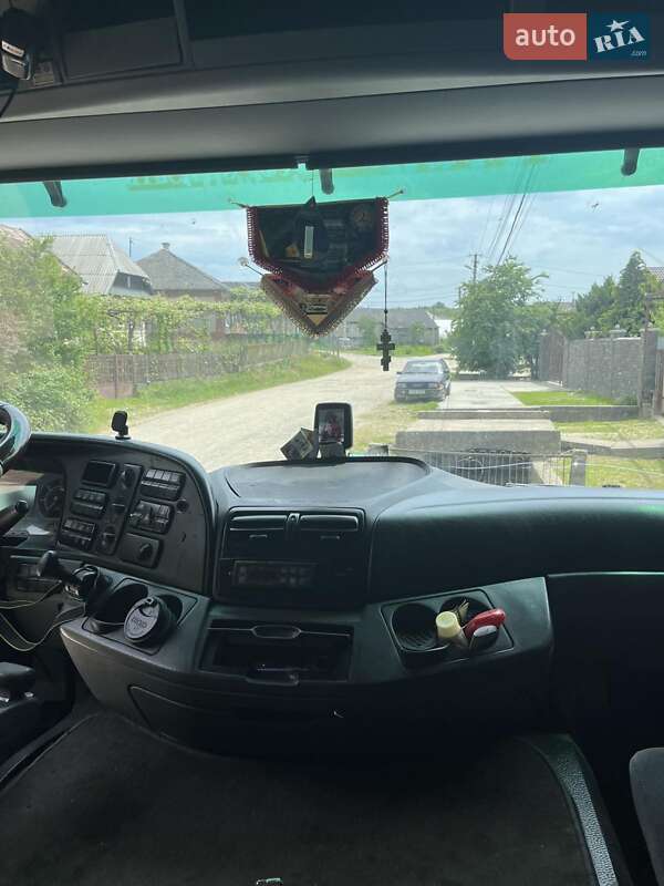 Грузовой фургон Mercedes-Benz Actros 2003 в Виноградове