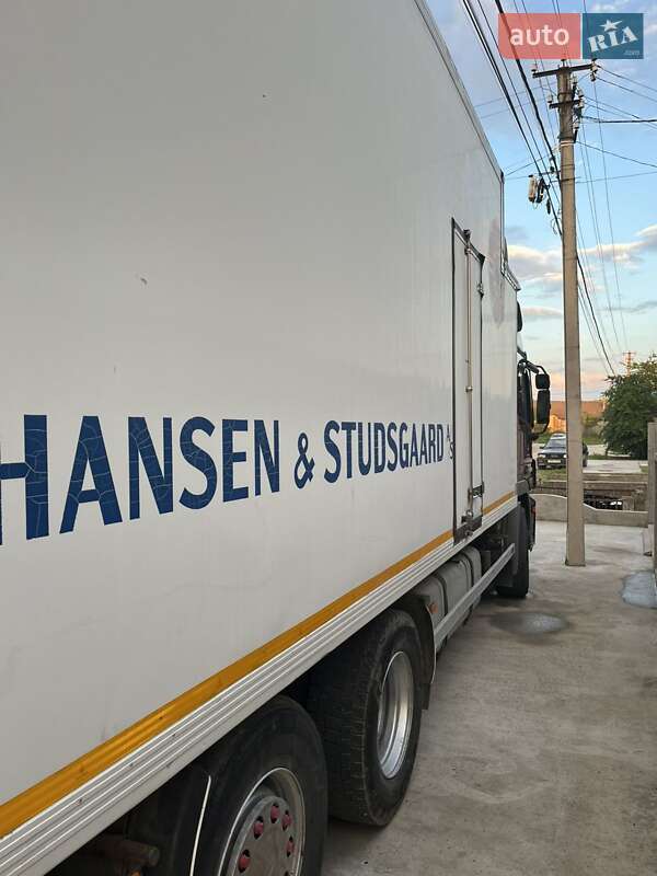 Грузовой фургон Mercedes-Benz Actros 2003 в Виноградове