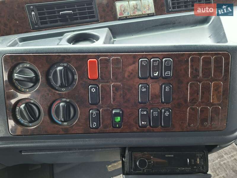 Тентованый Mercedes-Benz Actros 2000 в Березному