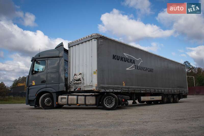 Тягач Mercedes-Benz Actros 2013 в Львове