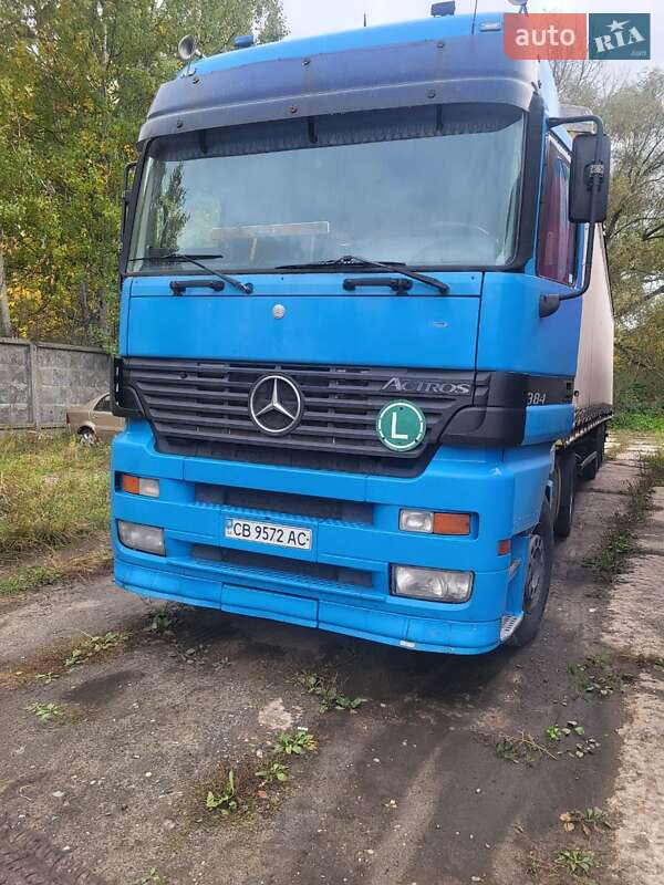 Mercedes-Benz Actros 2000 Mercedes-Benz Actros 2000