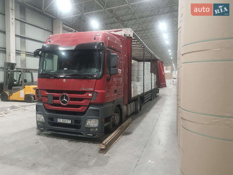 Тягач Mercedes-Benz Actros 2011 в Новоселице