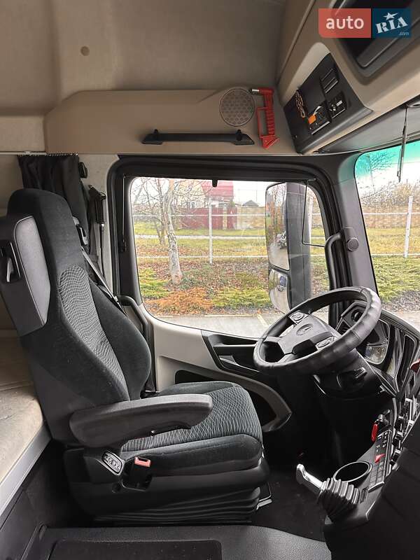 Тягач Mercedes-Benz Actros 2016 в Луцке