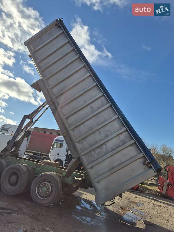 Mercedes-Benz Actros 2003 Mercedes-Benz Actros 2003