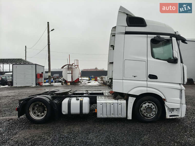 Тягач Mercedes-Benz Actros 2016 в Луцке