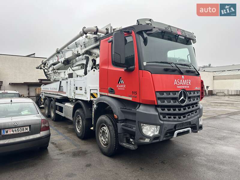 Mercedes-Benz Arocs 2017