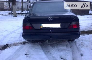 Седан Mercedes-Benz Atego 1988 в Дрогобыче