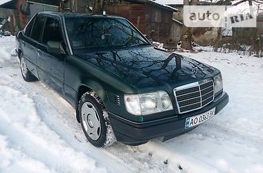 Седан Mercedes-Benz Atego 1992 в Ужгороде