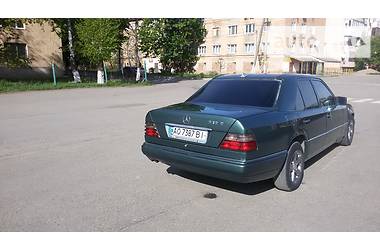 Седан Mercedes-Benz Atego 1993 в Виноградове