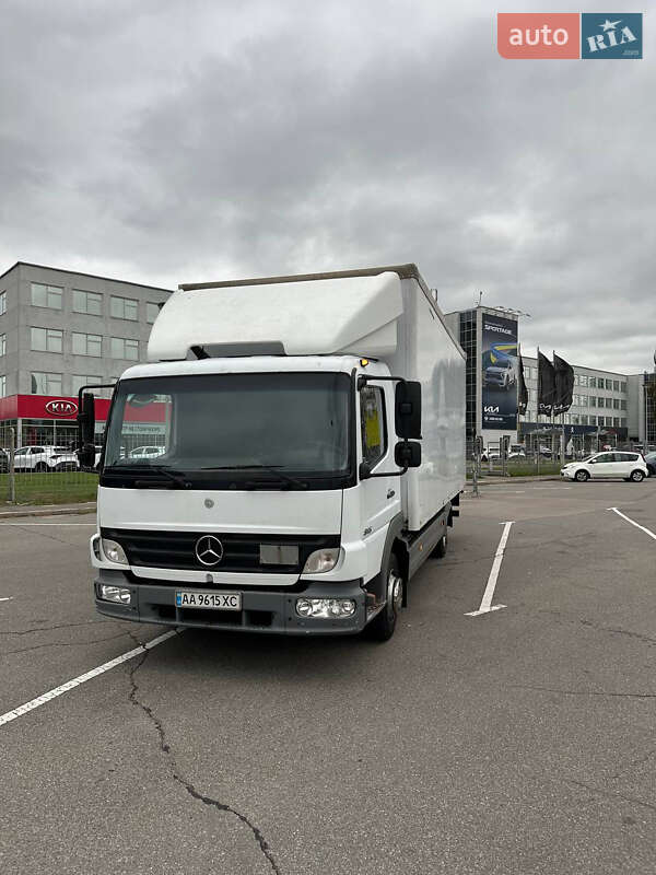 Вантажний фургон Mercedes-Benz Atego 2006 в Києві