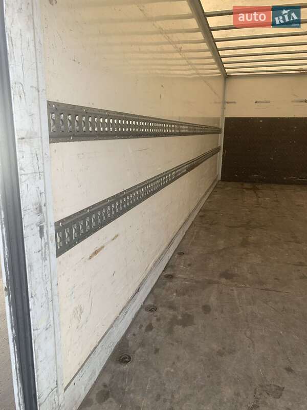 Грузовой фургон Mercedes-Benz Atego 2010 в Львове