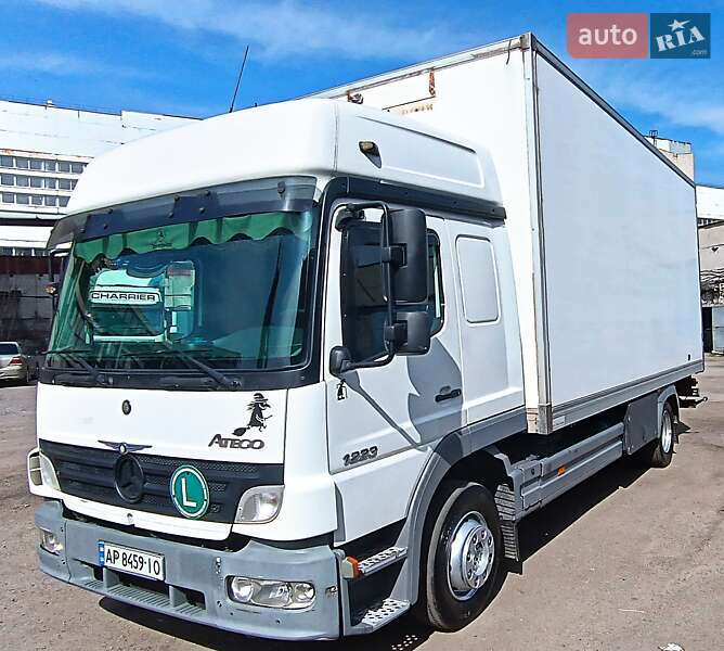 Інші вантажівки Mercedes-Benz Atego 2005 в 