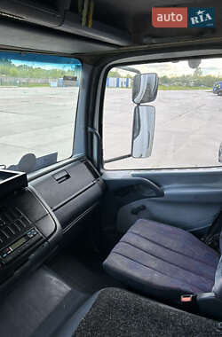 Вантажний фургон Mercedes-Benz Atego 2001 в 