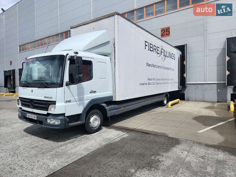 Вантажний фургон Mercedes-Benz Atego 2005 в 