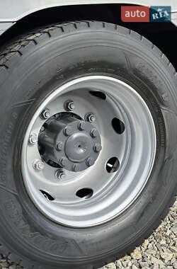 Грузовой фургон Mercedes-Benz Atego 2012 в 