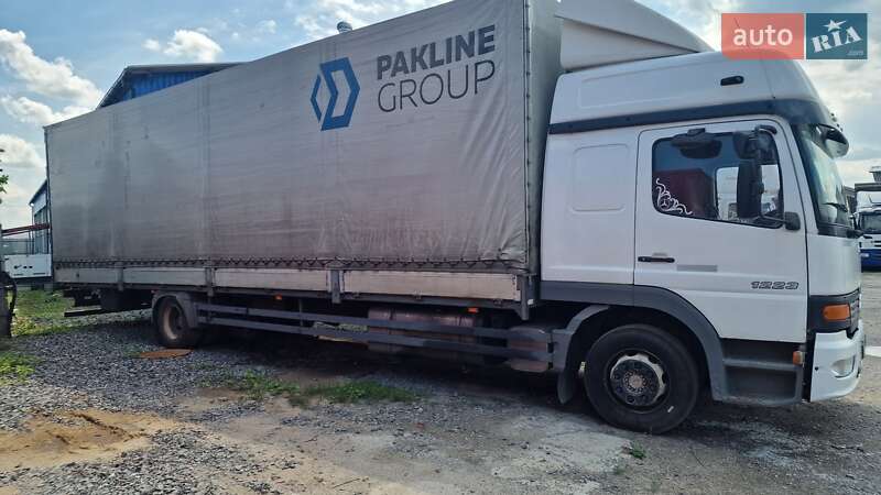 Mercedes-Benz Atego 2005