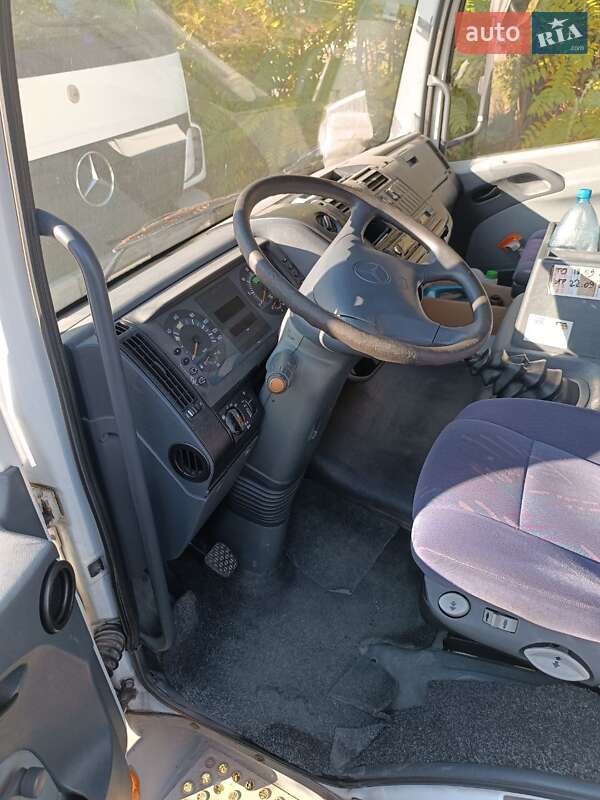 Грузопассажирский фургон Mercedes-Benz Atego 2004 в Одессе