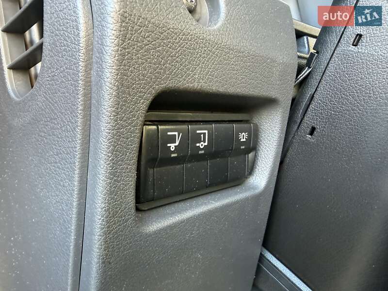 Грузовой фургон Mercedes-Benz Atego 2016 в Радивилове