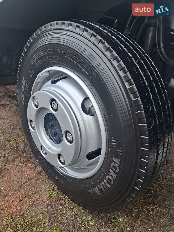 Грузовой фургон Mercedes-Benz Atego 2013 в Бучаче