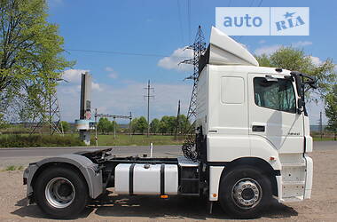 Тягач Mercedes-Benz Axor 2010 в Хусте