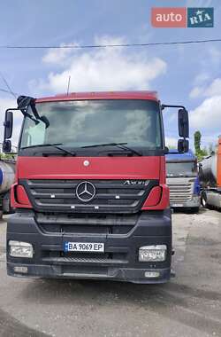 Тягач Mercedes-Benz Axor 2008 в Каменском