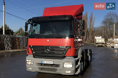 Тягач Mercedes-Benz Axor 2010 в 