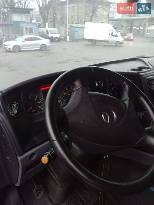 Тягач Mercedes-Benz Axor 2010 в Києві