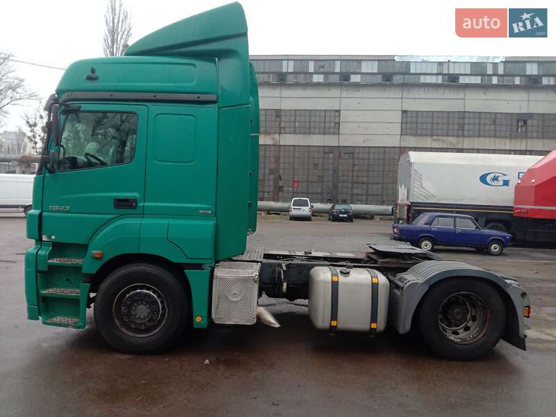 Тягач Mercedes-Benz Axor 2010 в Києві