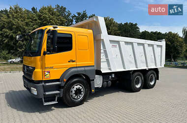 Самосвал Mercedes-Benz Axor 2008 в Виннице