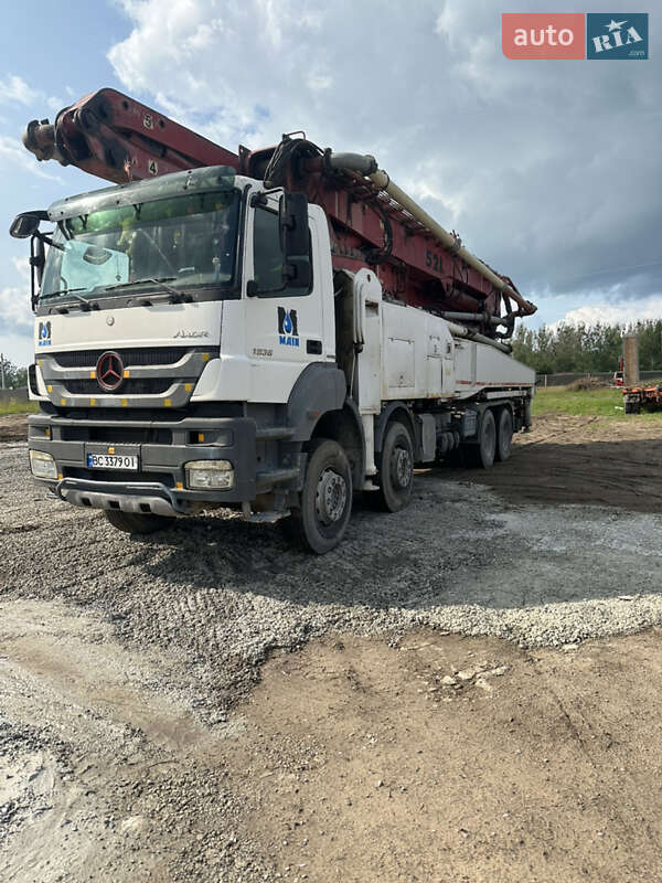 Бетононасос Mercedes-Benz Axor 2012 в 