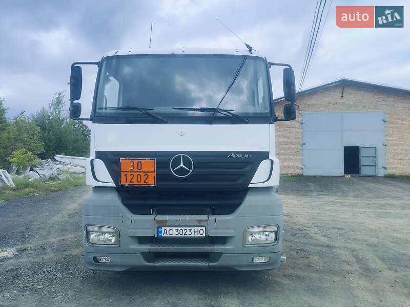 Бензовоз Mercedes-Benz Axor 2006 в Луцьку